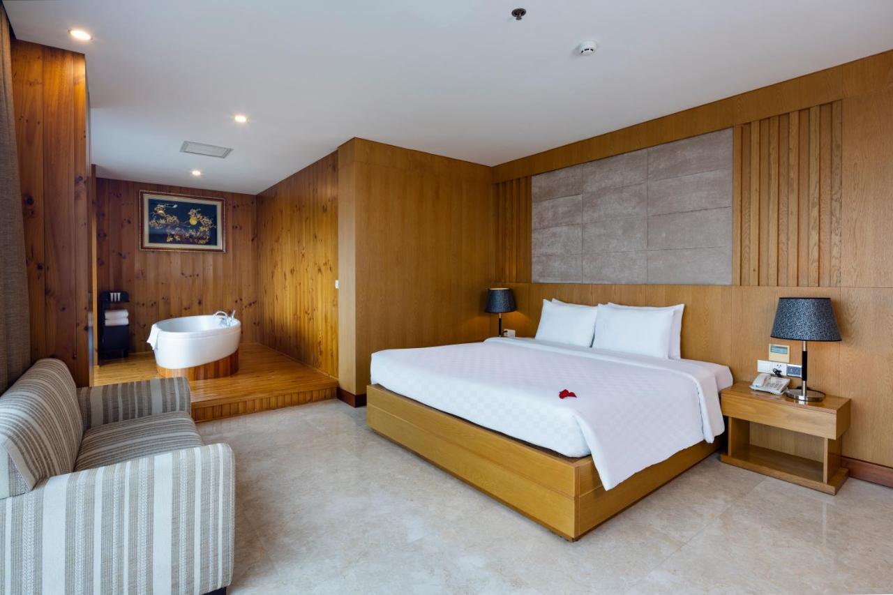 Eden Star Saigon Hotel Хошимін Екстер'єр фото