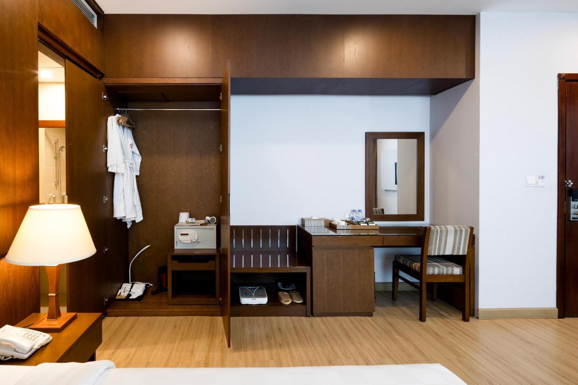 Eden Star Saigon Hotel Хошимін Екстер'єр фото